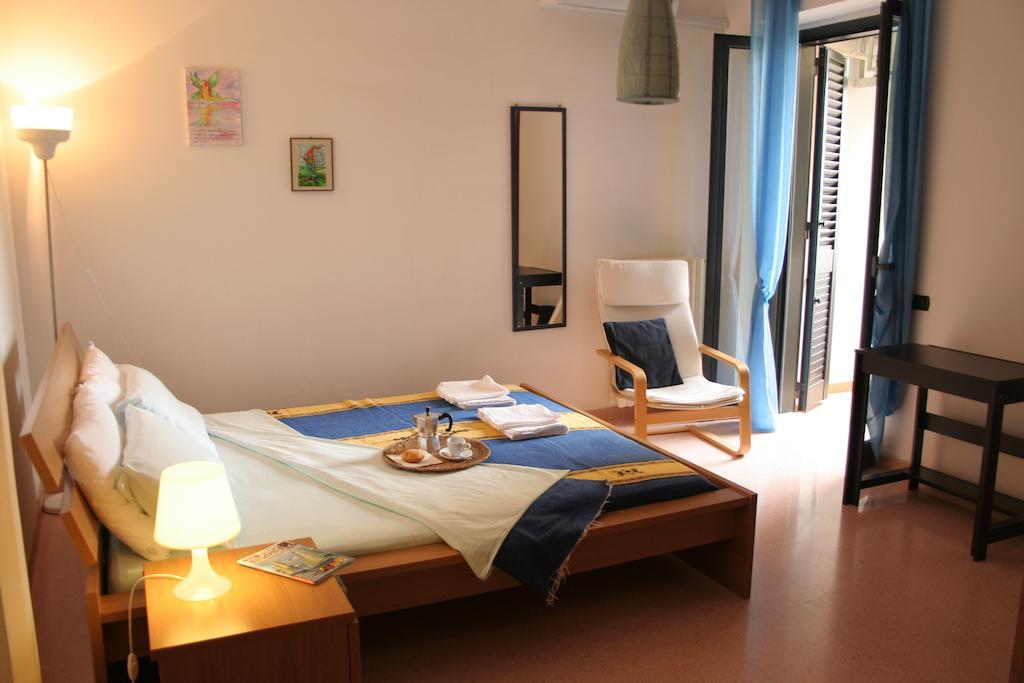 Casa Di Marco Bed & Breakfast Sannicola Ruang foto